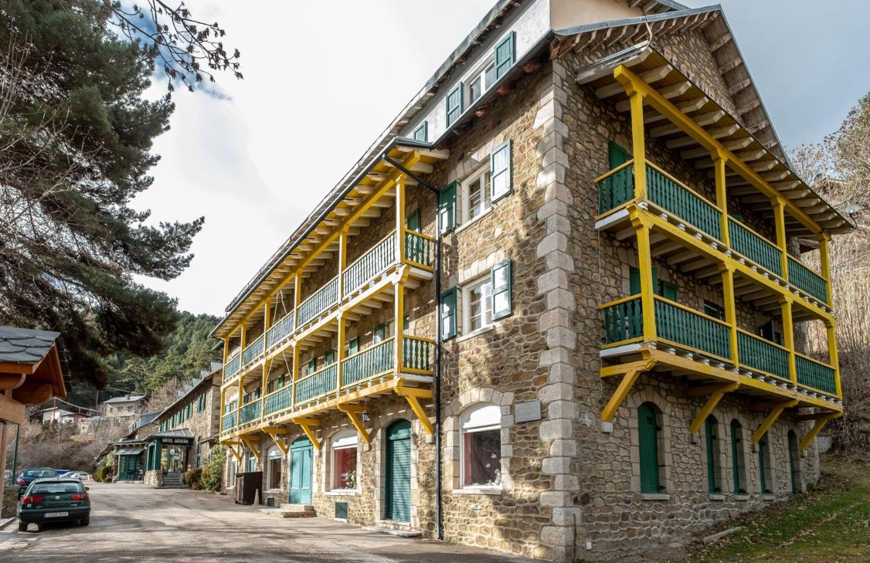 Hotel Adsera La Molina  Eksteriør bilde